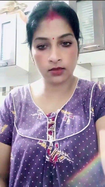 Desi aunty nude video call Masterbating with hindi audio